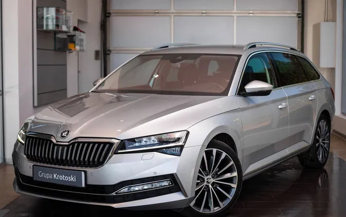 skoda superb Skoda Superb cena 124500 przebieg: 101701, rok produkcji 2019 z Łódź